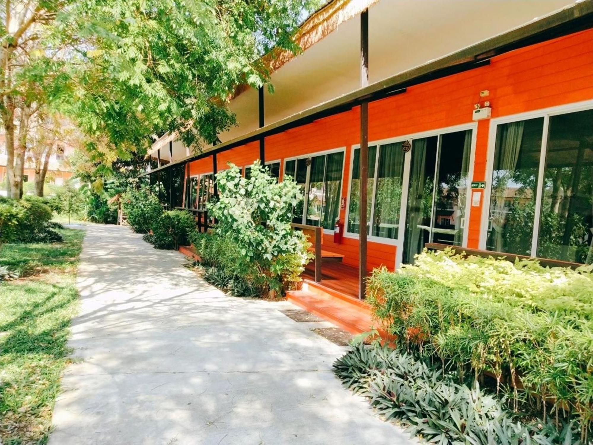 Aurora Resort Kanchanaburi Exterior foto