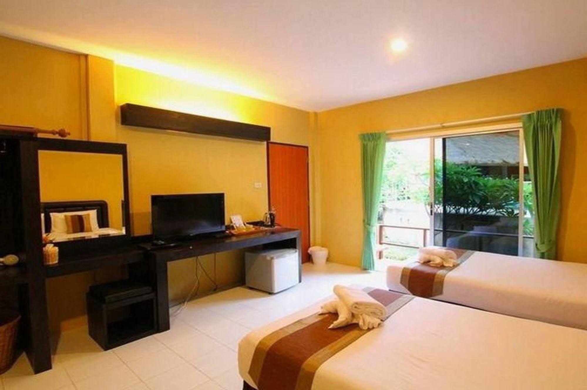 Aurora Resort Kanchanaburi Exterior foto